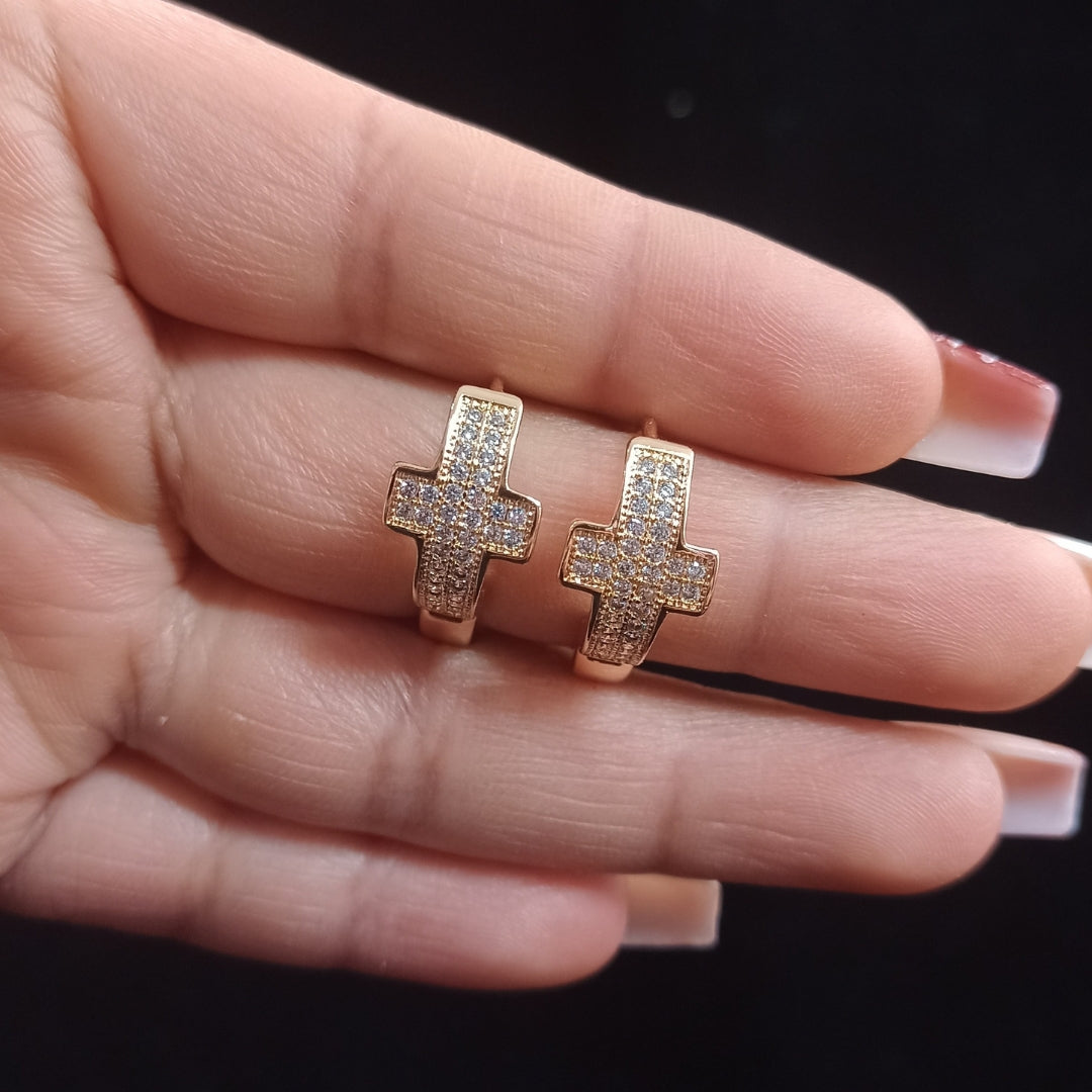 Aretes Argolla Diseño Cruz