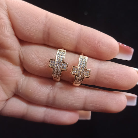 Aretes Argolla Diseño Cruz
